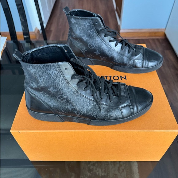 Genuine Louis Vuitton Match-Up Sneakers - Picture 2 of 5